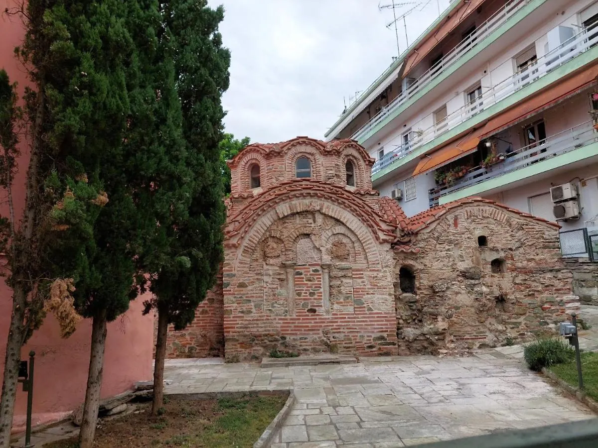 Central Garden Escape In Thessaloniki!
