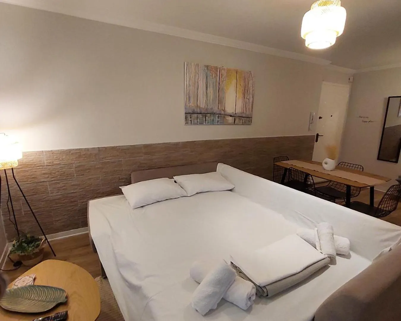 Apartment Central Garden Escape In Thessaloniki! Greece