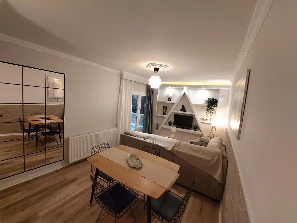 Central Garden Escape In Thessaloniki! Apartamento