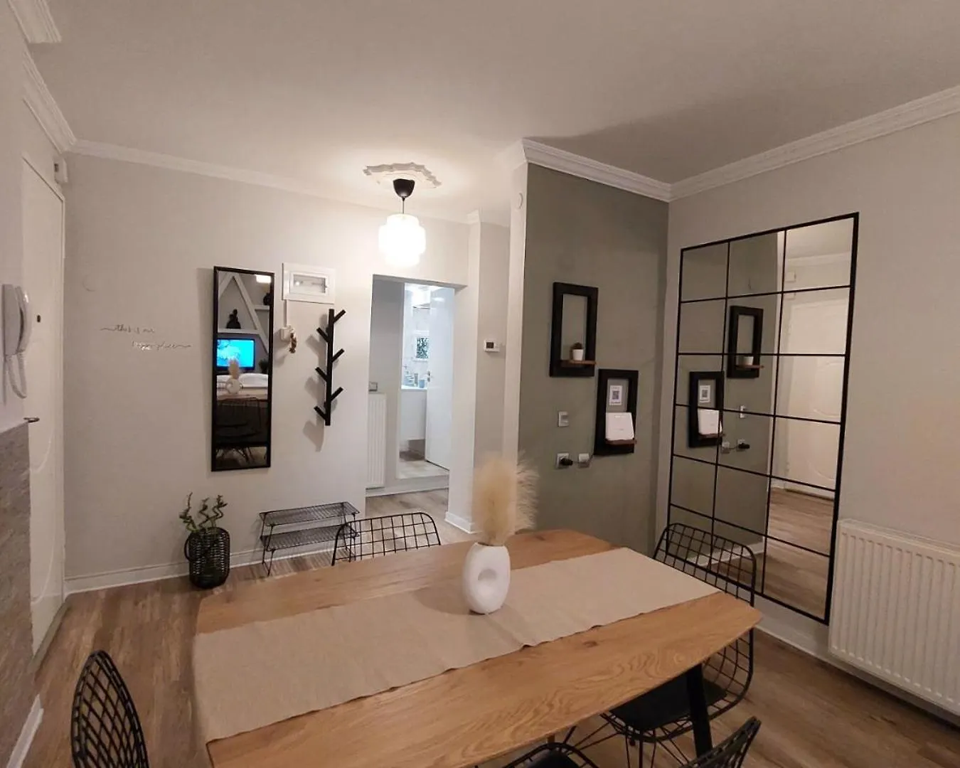 Central Garden Escape In Thessaloniki! Apartamento